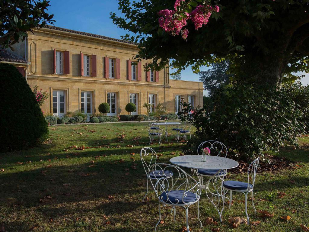 Façade du Château depuis le jardin