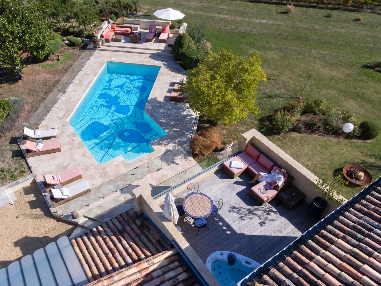 Suite Vendange — rooftop et jacuzzi privatifs
