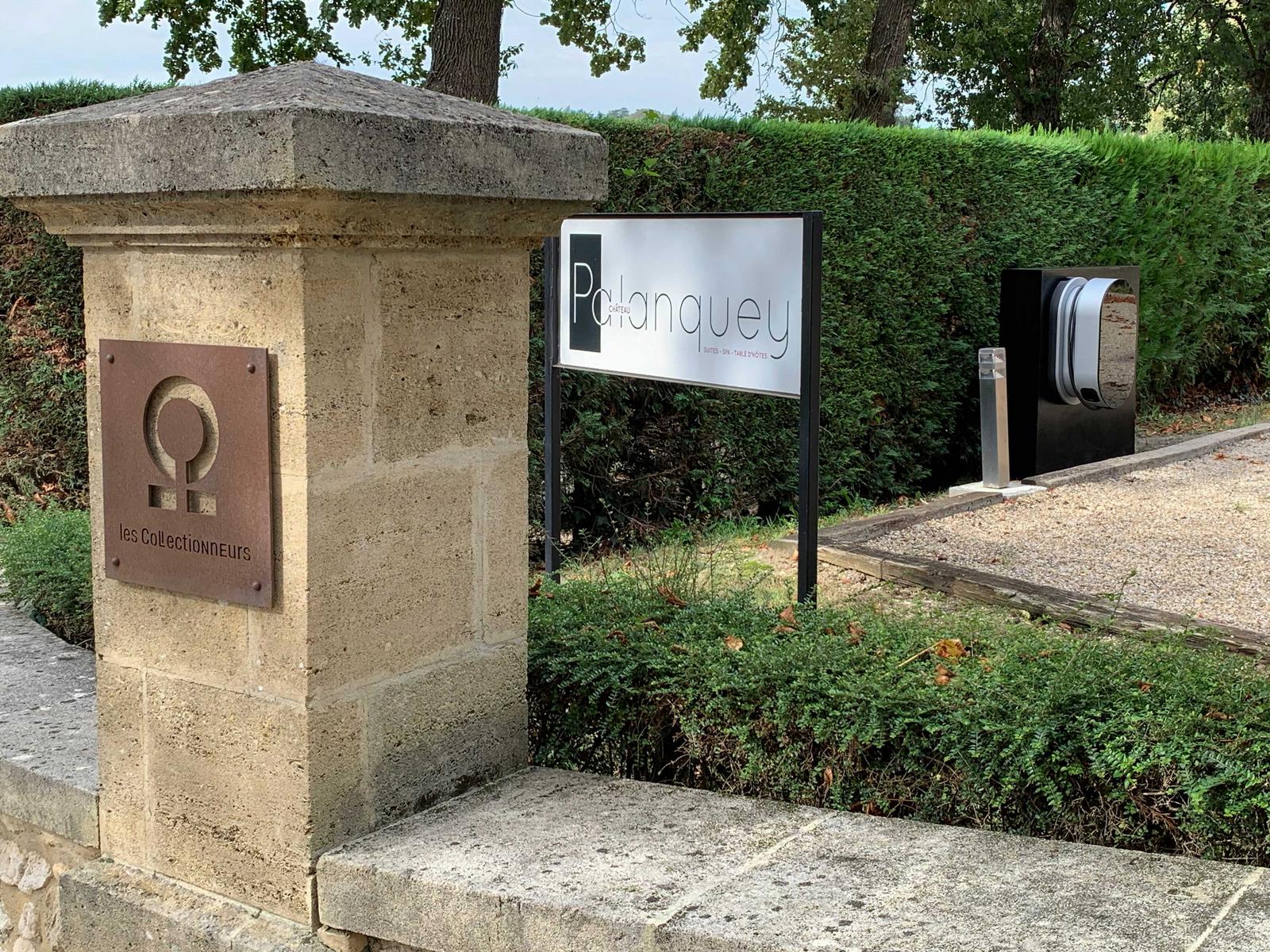 Borne Porsche Destination Charging